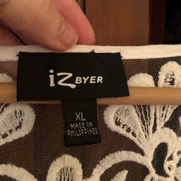 White top with back lace detail. SZ xlarge.  Cropped - Picture 2 of 12